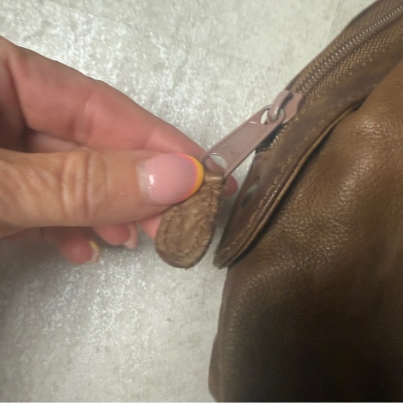 Vintage Wilsons Leather Shoulder Bag purse - Picture 3 of 10